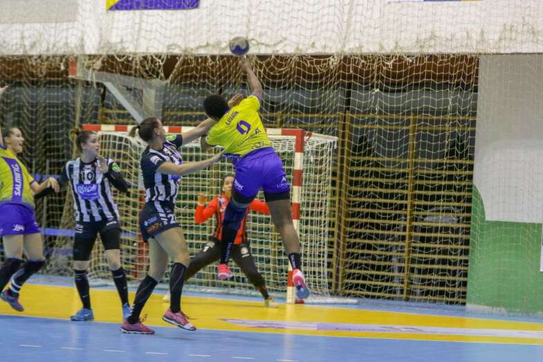 Momento del partido de este sábado (Foto TA)